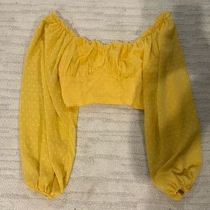 Long sleeve yellow top 💛⭐️